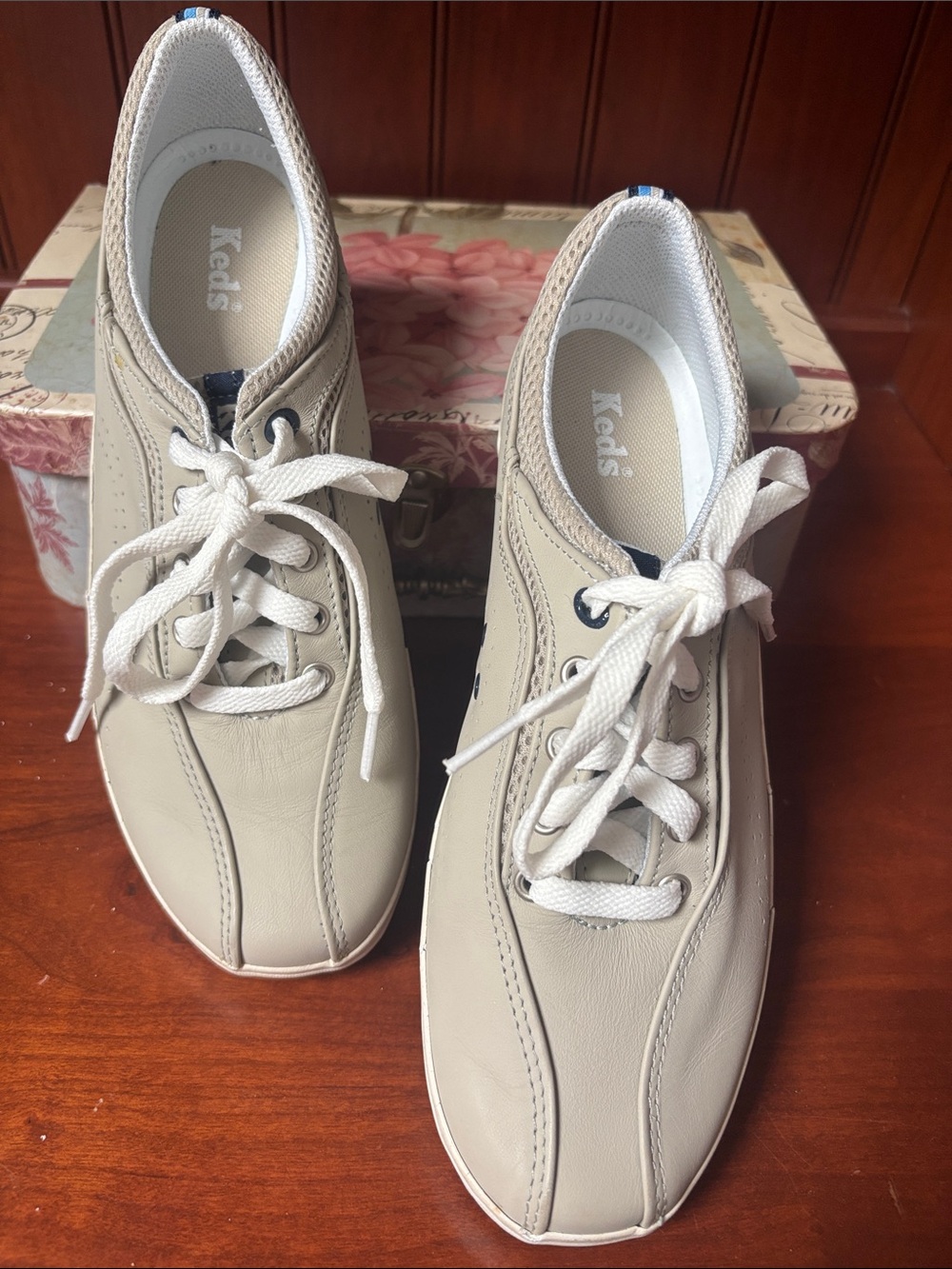 Kees Spirit leather sneakers size 9